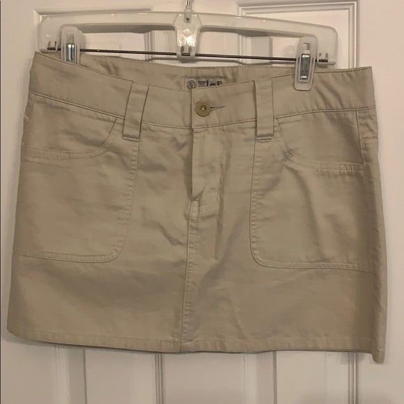 Beige mini skirt - Picture 1 of 6